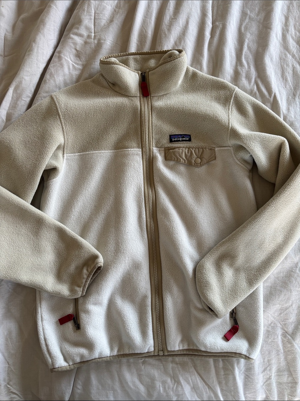 Patagonia Cream and Off-White Two-Tone Fleece Jacket
